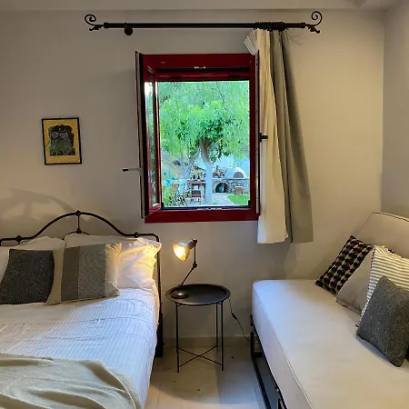 Cozy 2-bdrm-house With Garden And View, Iii Apartament Katouna