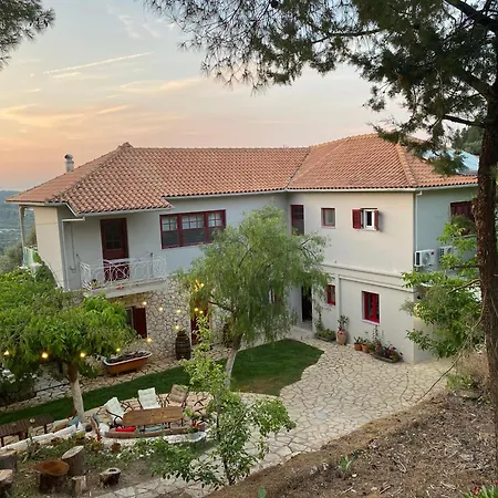 Cozy 2-bdrm-house With Garden And View, Iii Apartament *
